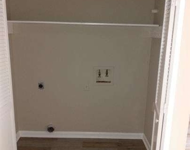 4500 Shannon Boulevard - Photo Thumbnail 11