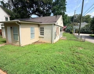 2811 Glenwood Avenue Se - Photo Thumbnail 15