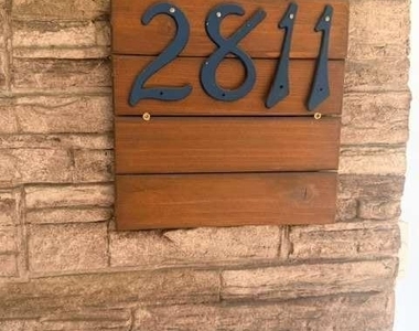 2811 Glenwood Avenue Se - Photo Thumbnail 2