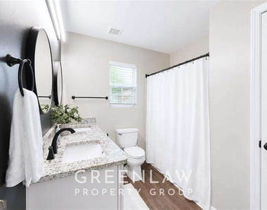 999 Washington Street Sw - Photo Thumbnail 19