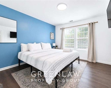 999 Washington Street Sw - Photo Thumbnail 23