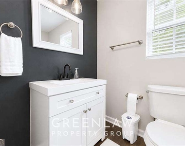 999 Washington Street Sw - Photo Thumbnail 13