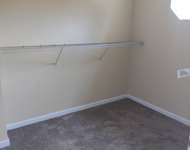 7306 Bridlewood Court - Photo Thumbnail 17
