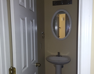 7306 Bridlewood Court - Photo Thumbnail 4