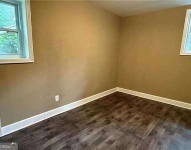 782 Prince Avenue - Photo Thumbnail 23