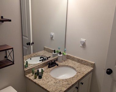 326 Willow Cove Court - Photo Thumbnail 14