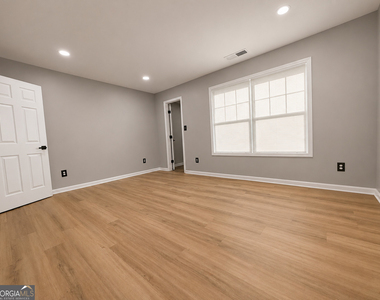 5471 Park Place S - Photo Thumbnail 13