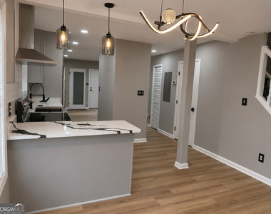 5471 Park Place S - Photo Thumbnail 3