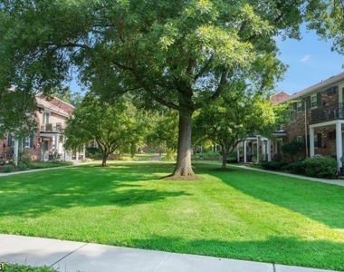 320 South - Photo Thumbnail 16
