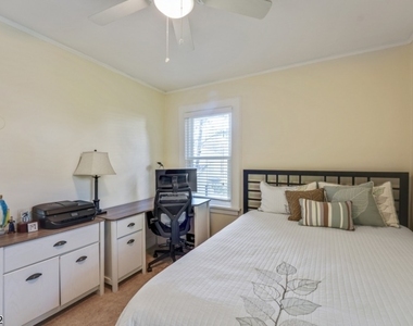 8 Oak Grove Rd - Photo Thumbnail 9