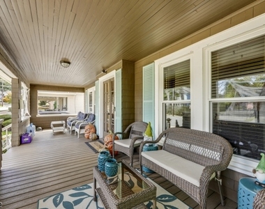 8 Oak Grove Rd - Photo Thumbnail 1
