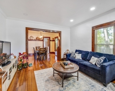 8 Oak Grove Rd - Photo Thumbnail 3
