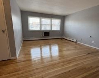 120 W 3rd Ave - Photo Thumbnail 1