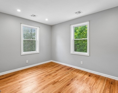 11 Abbett Ave - Photo Thumbnail 11