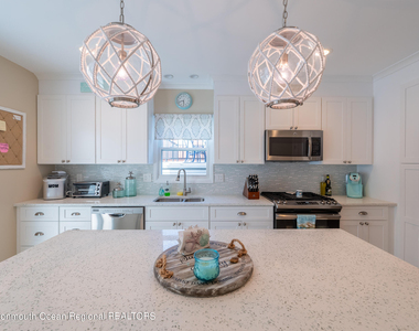 214 Atlantic Avenue - Photo Thumbnail 11