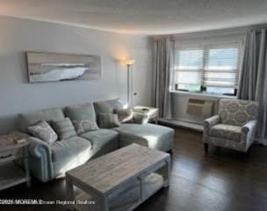 88 Wharfside Drive - Photo Thumbnail 3
