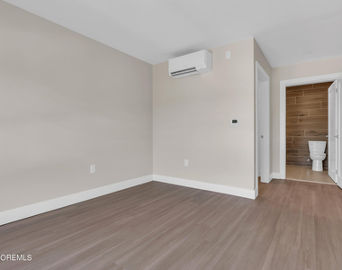 27 3rd Avenue - Photo Thumbnail 15