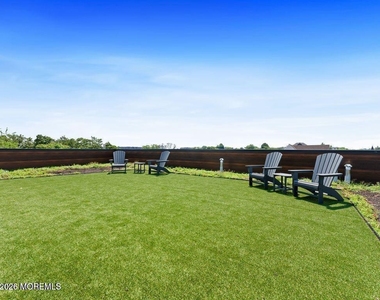 27 3rd Avenue - Photo Thumbnail 27