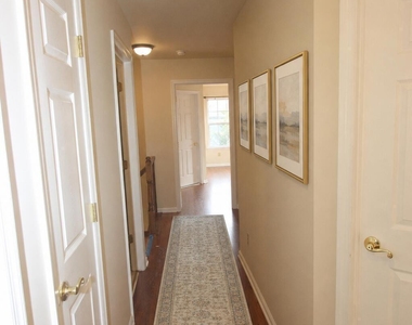 86 Banyan Boulevard - Photo Thumbnail 18