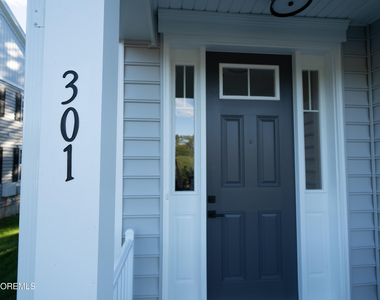 301 Holland Drive - Photo Thumbnail 5