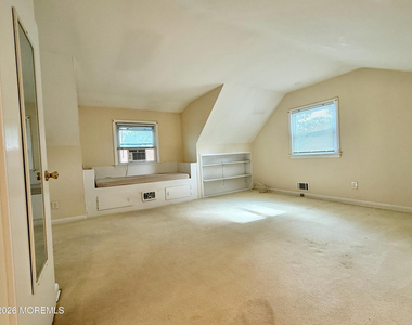 34 Highland Avenue - Photo Thumbnail 8