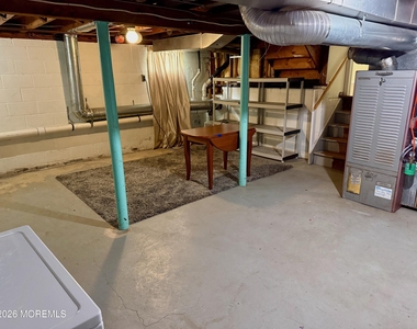 34 Highland Avenue - Photo Thumbnail 15