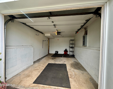 34 Highland Avenue - Photo Thumbnail 16