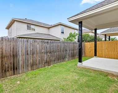 2308 Bloomfield Drive - Photo Thumbnail 25