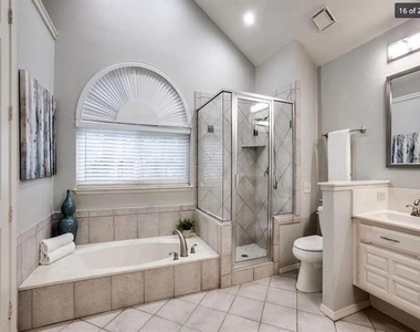818 Torrey Pines Lane - Photo Thumbnail 8