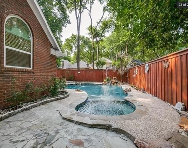818 Torrey Pines Lane - Photo Thumbnail 20