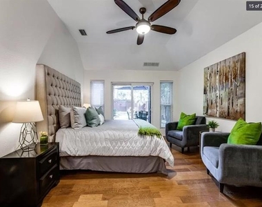 818 Torrey Pines Lane - Photo Thumbnail 6