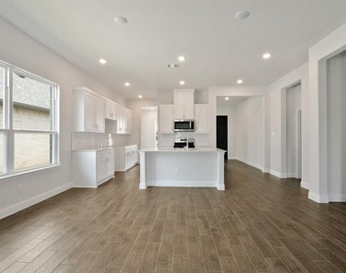 603 Parrino Parkway - Photo Thumbnail 21