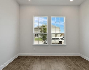 603 Parrino Parkway - Photo Thumbnail 7