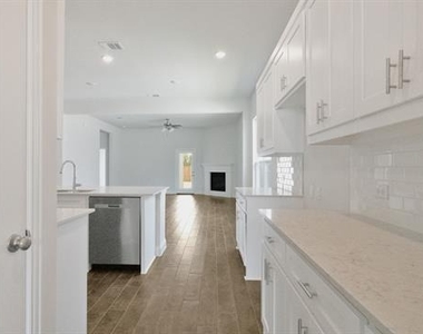 603 Parrino Parkway - Photo Thumbnail 9