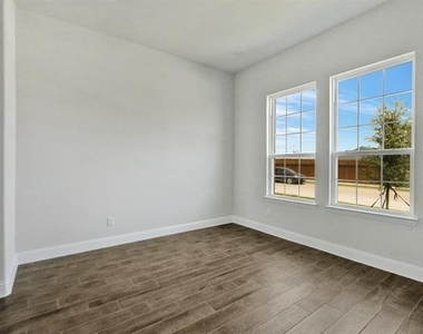 603 Parrino Parkway - Photo Thumbnail 4