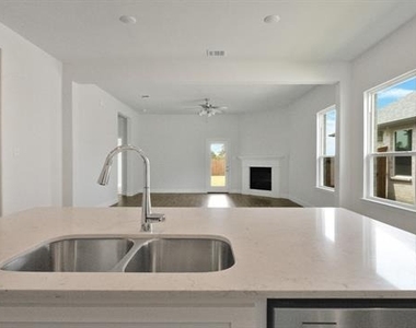 603 Parrino Parkway - Photo Thumbnail 17
