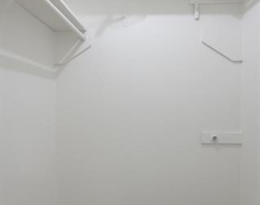 809 James Street - Photo Thumbnail 20