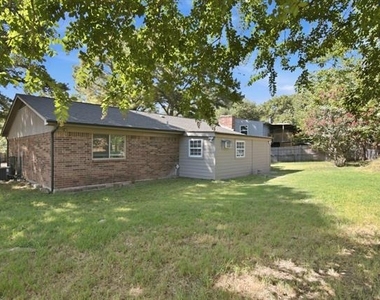 809 James Street - Photo Thumbnail 32
