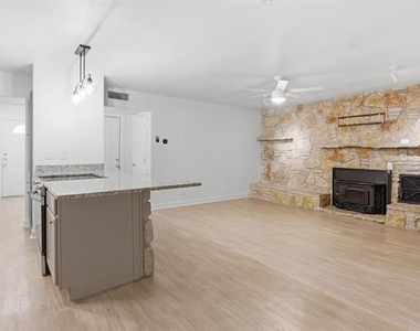 809 James Street - Photo Thumbnail 9