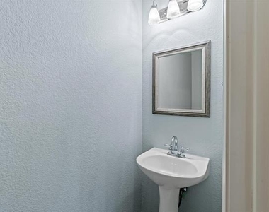 1138 Shearwater Avenue - Photo Thumbnail 6
