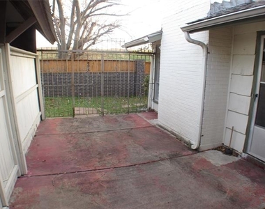 10406 Shadow Bend Drive - Photo Thumbnail 27