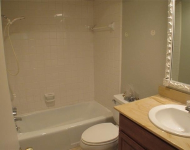 10406 Shadow Bend Drive - Photo Thumbnail 22