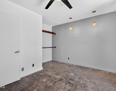 346 E Papago Drive - Photo Thumbnail 17