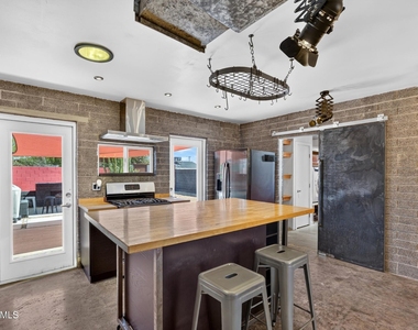 346 E Papago Drive - Photo Thumbnail 10