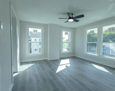 1702 Ethel Avenue - Photo Thumbnail 12