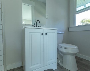 1702 Ethel Avenue - Photo Thumbnail 8