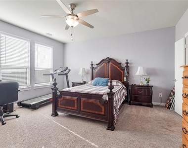 2513 Peoria Drive - Photo Thumbnail 6