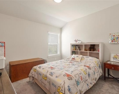 2513 Peoria Drive - Photo Thumbnail 19