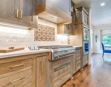 203 Augusta Court - Photo Thumbnail 15
