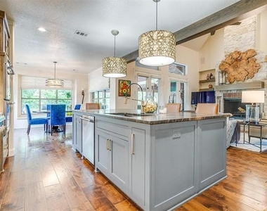 203 Augusta Court - Photo Thumbnail 14